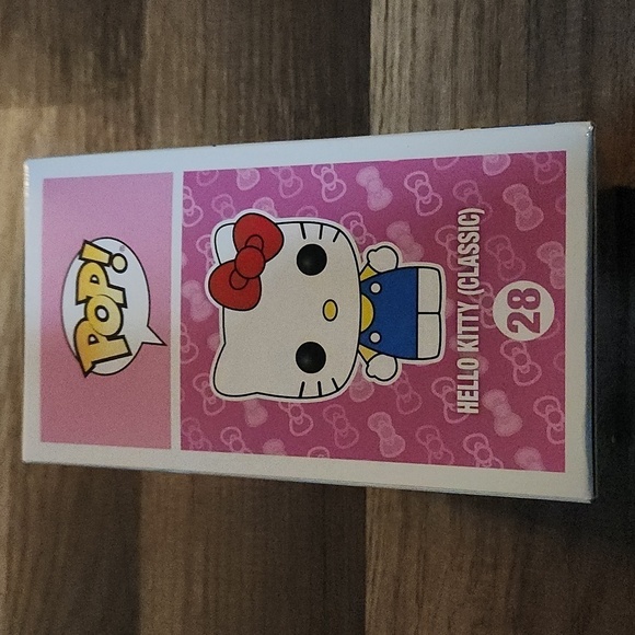 Hello Kitty (Classic) Funko POP! #28 - FLOCKED Target Exclusive NIB - Picture 6 of 6